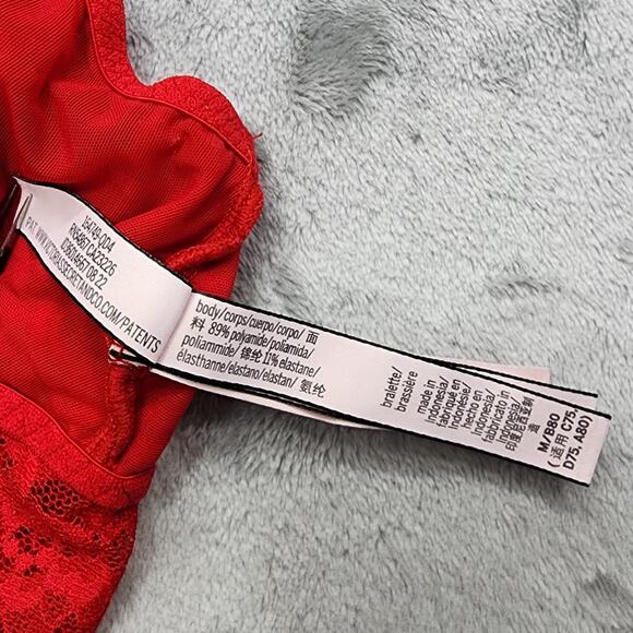 Victoria's Secret Bra Womens M Red Lace Criss Cross Detail Bralette Lined Sexy - Picture 6 of 10